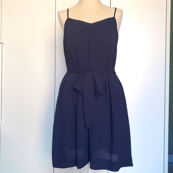 Banana Republic Dresses & Skirts - Banana Republic navy blue spaghetti strap dress